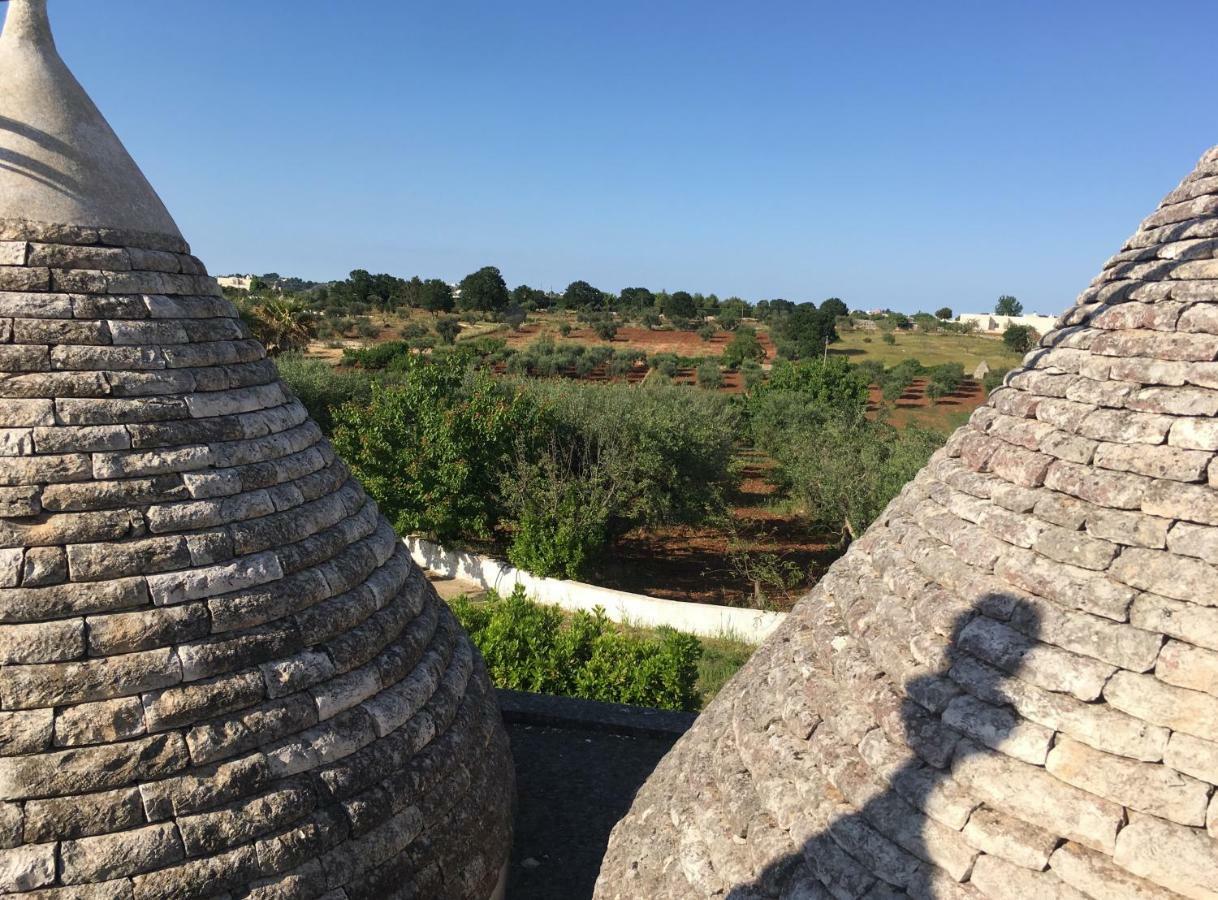 Trullo Olive Tree Villa โลโกโรตอนโด ภายนอก รูปภาพ